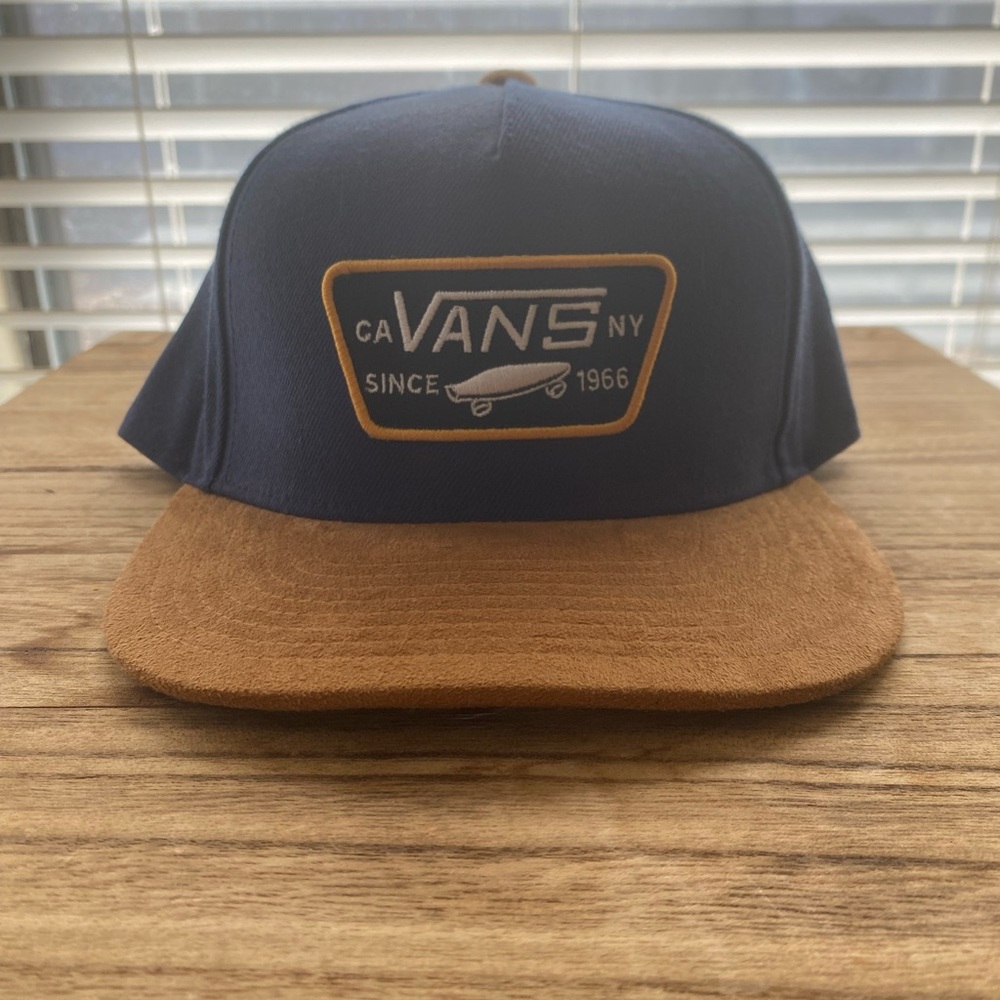 NWOT Vans patch SnapBack with suede bill